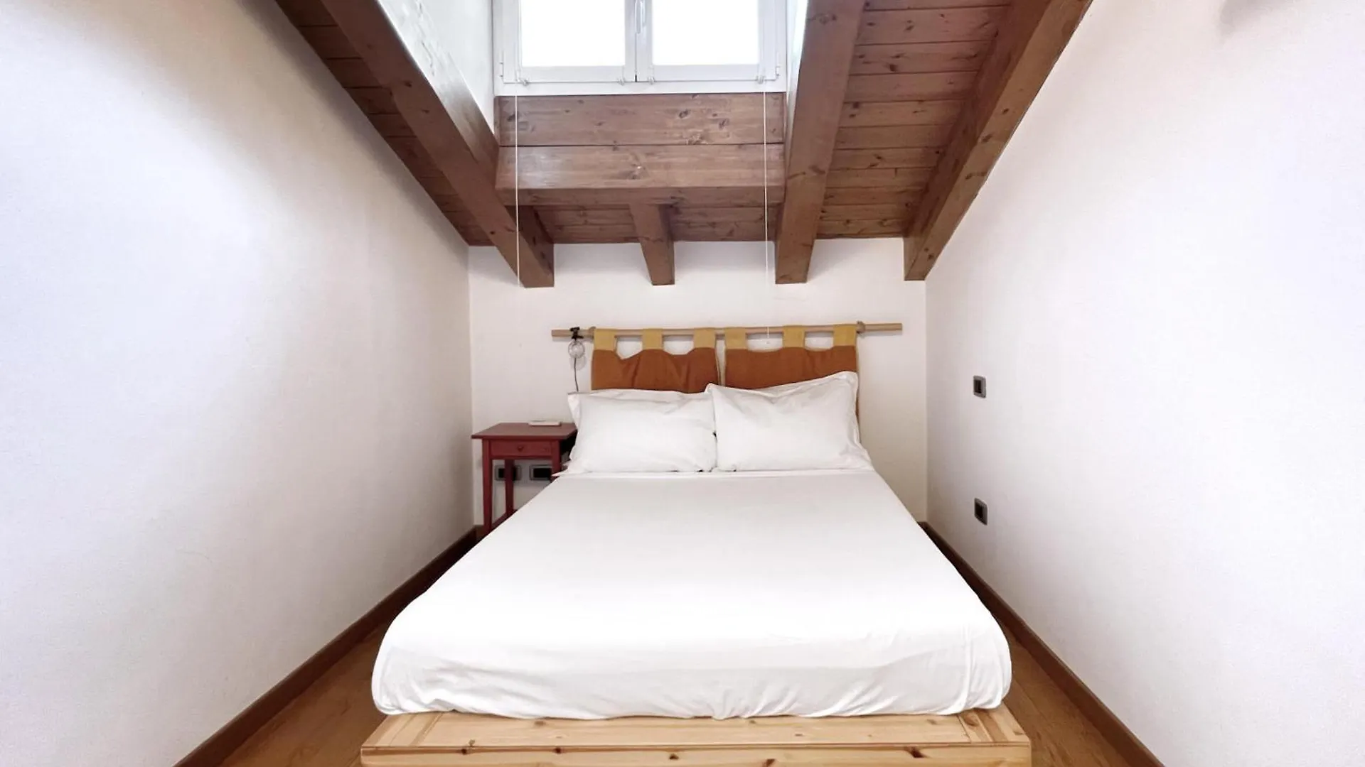 Ur-Nest Giuseppe Ceneri Appartement Bologna Italië