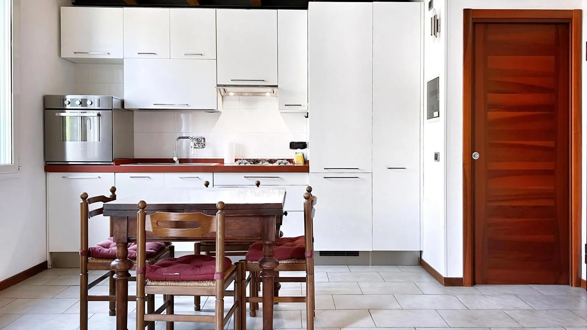 Ur-Nest Giuseppe Ceneri Appartement Bologna 0*,  Italië